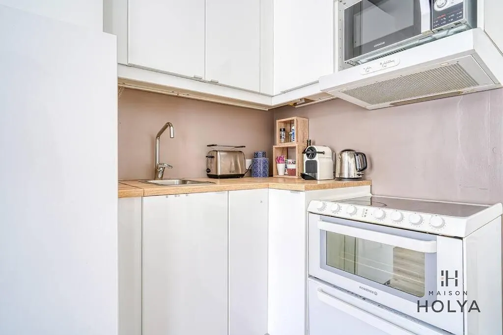 Apartment Le Reveur - Quartier Des Ternes - 137mb *